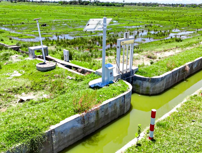 Electric Sluice Gates