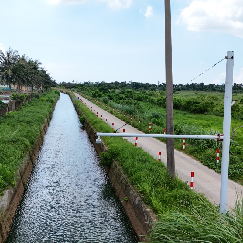 Đồng hồ đo mực nước siêu âm tích hợp