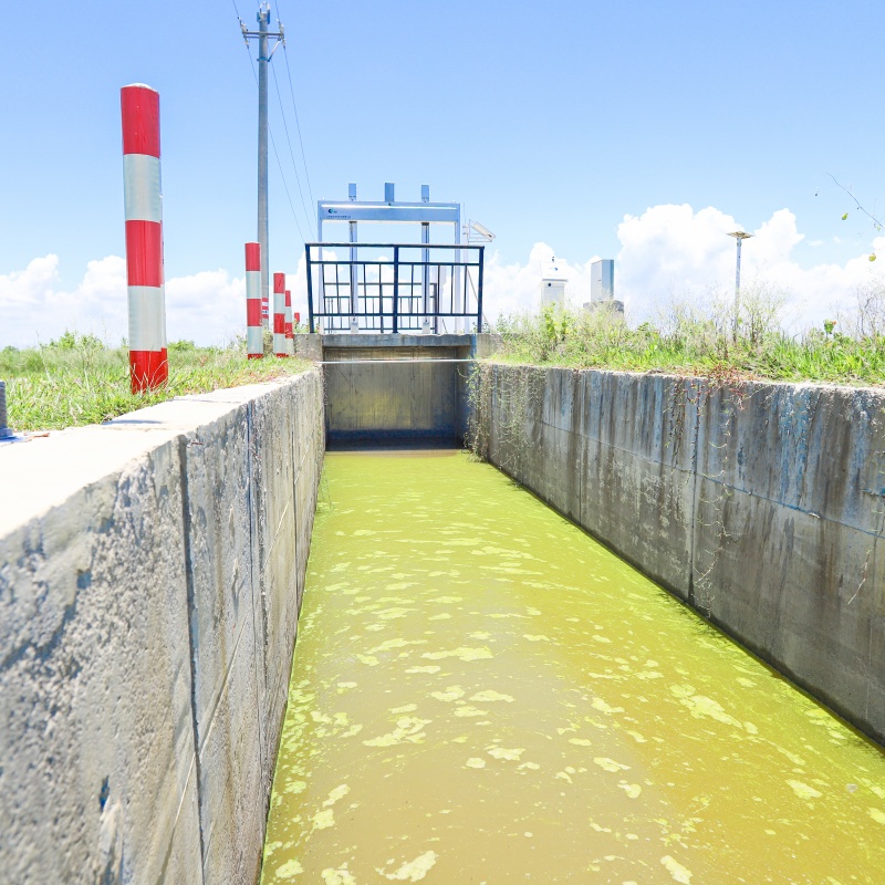 Electric Sluice Gates